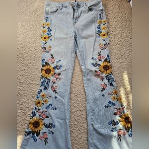 Driftwood Farrah Full-Leg Embroidered Jeans, EUC, sz 31